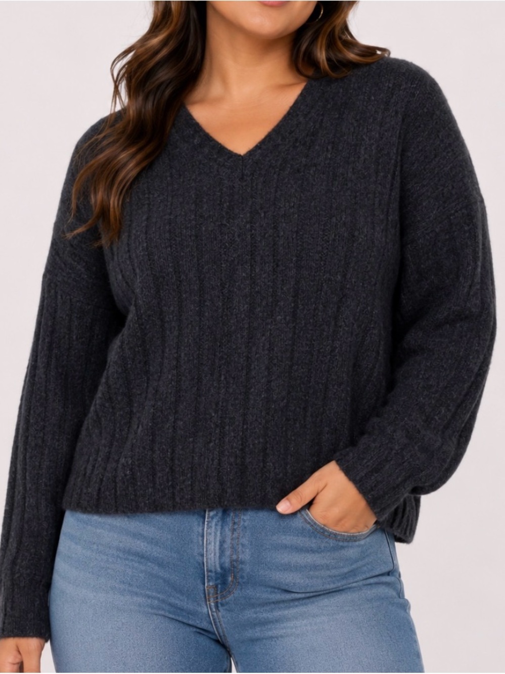 J. Crew Dark charcoal Gray Ribbed V-Neck Sweater 100% wool knit SZ L